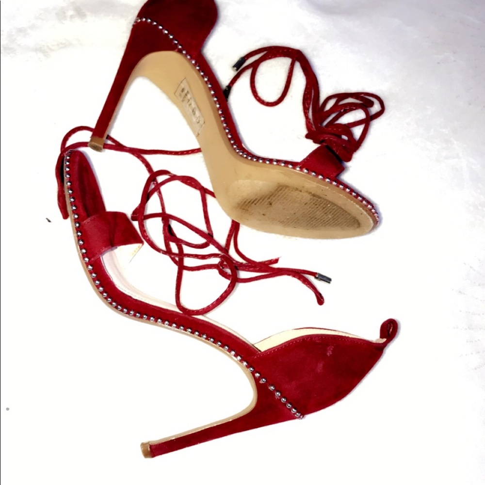 Shoes - Picture 4 of 4